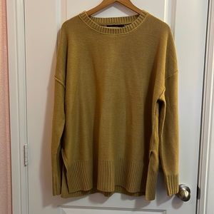 Women’s sweater
